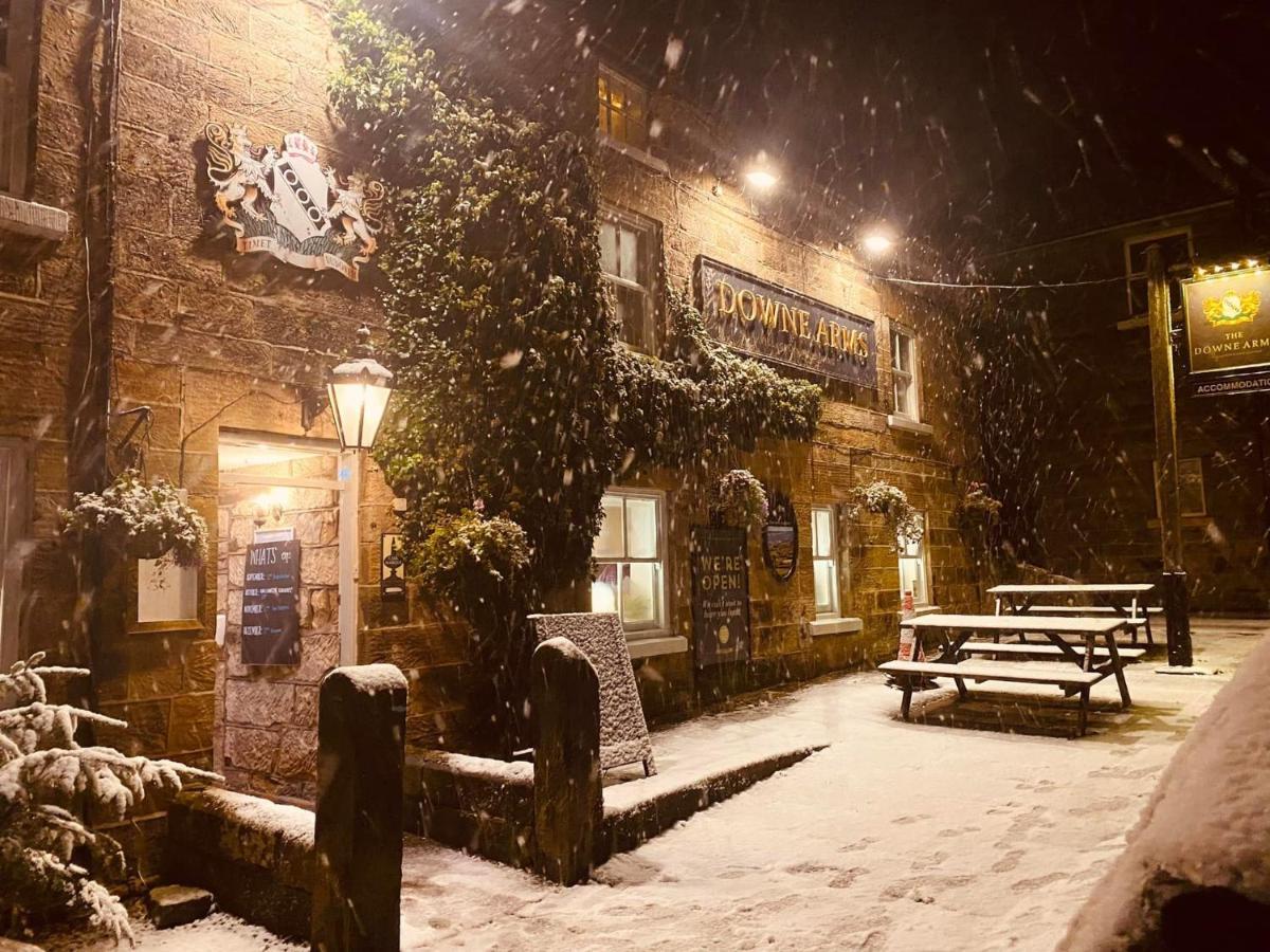 Downe Arms Castleton Bed and Breakfast Whitby Buitenkant foto